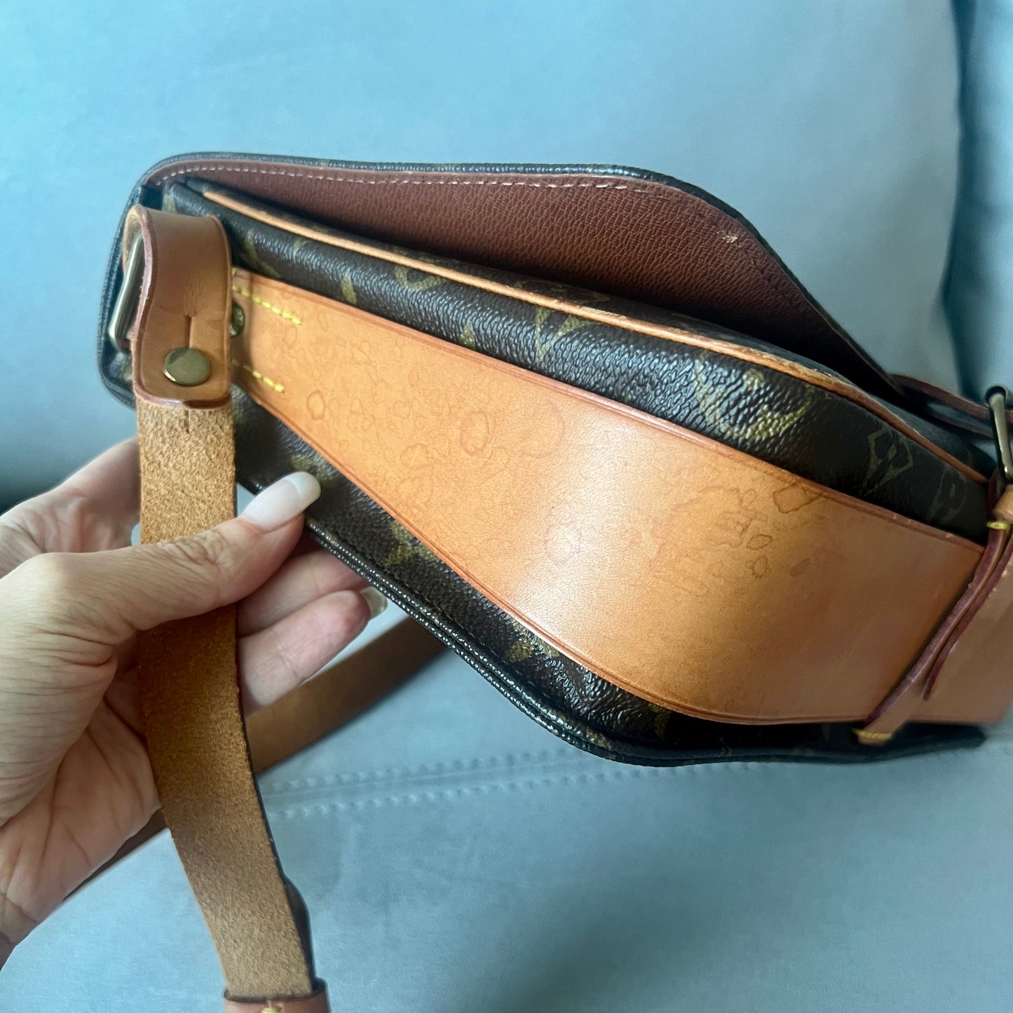 LOUIS VUITTON Cartouchiere Crossbody / Shoulder Bag