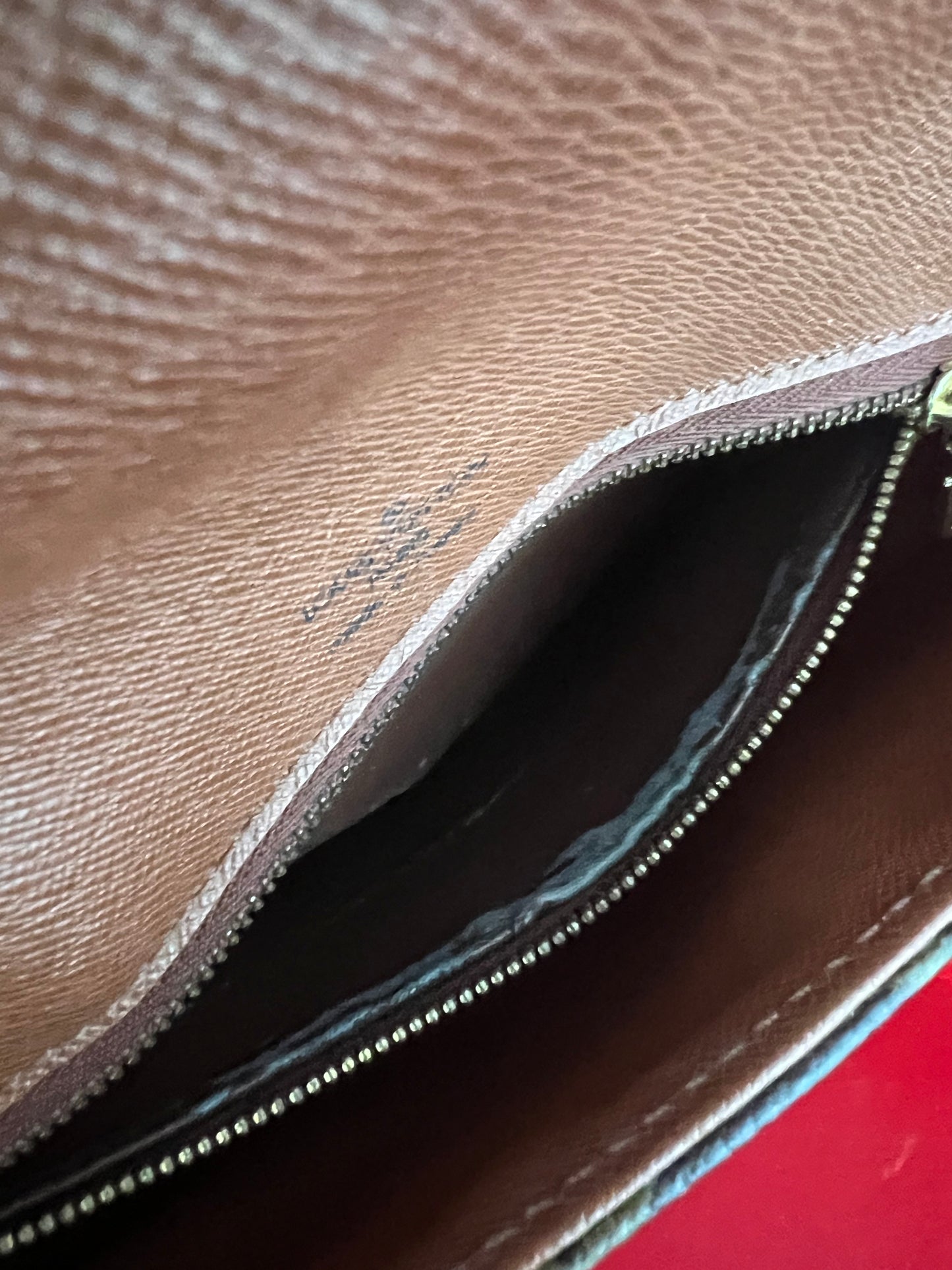 LOUIS VUITTON Chantilly Crossbody Bag