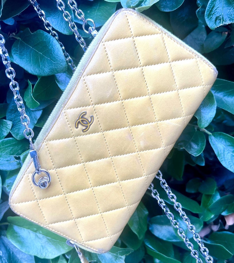 CHANEL AUTHENTIC Long Wallet