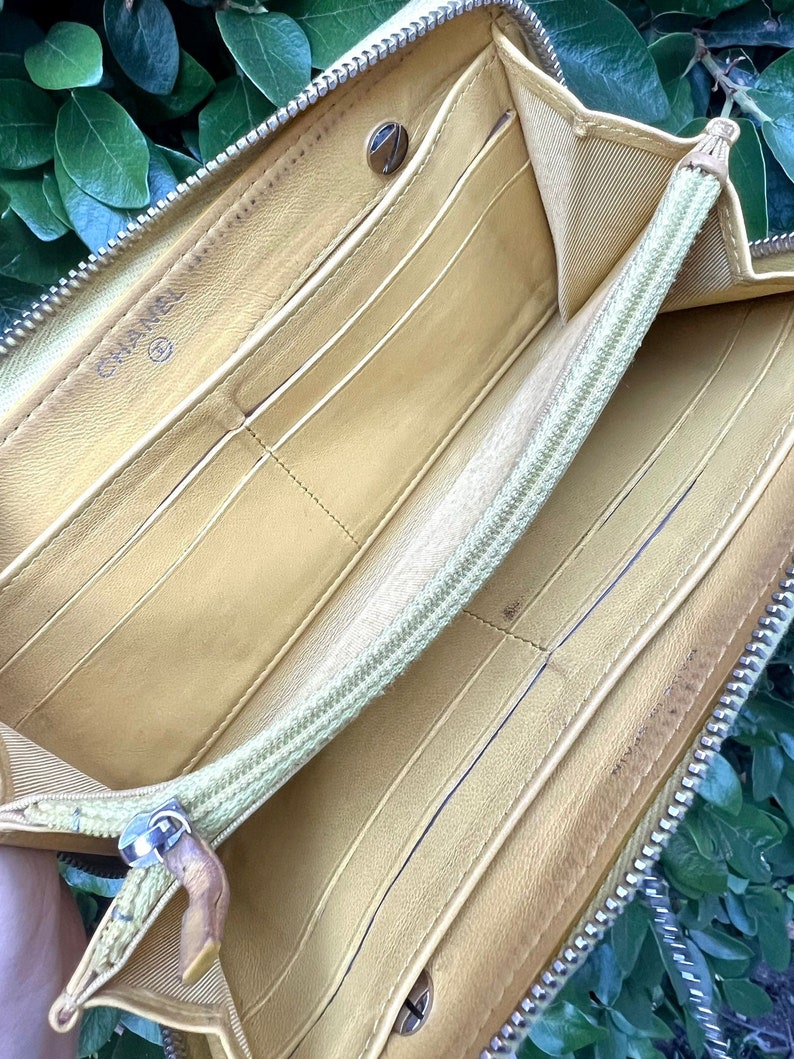 CHANEL AUTHENTIC Long Wallet