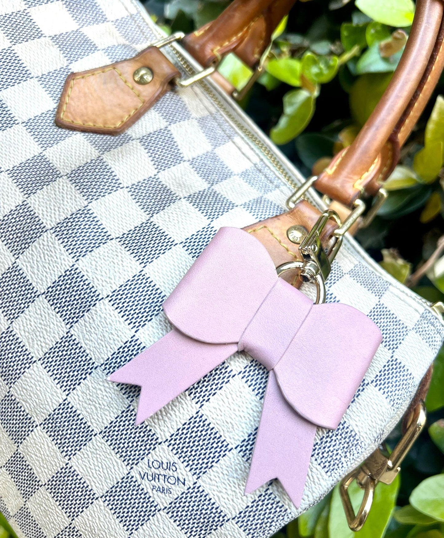 BOW BAG CHARM Light Pink