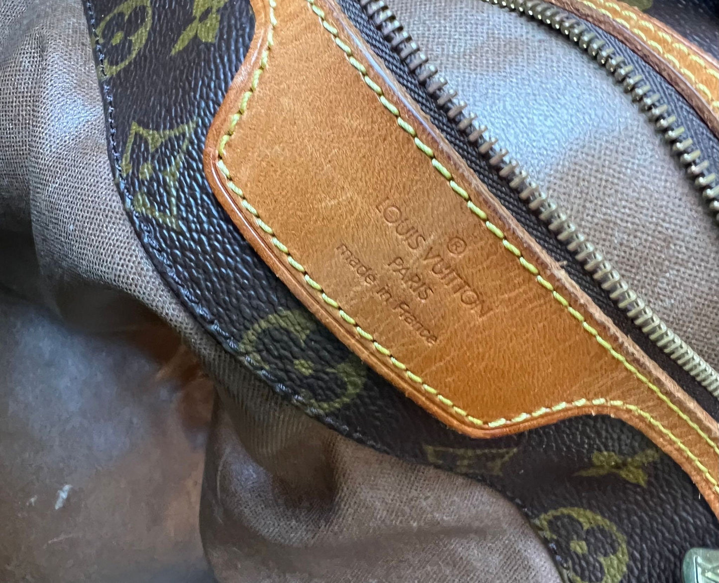 LOUIS VUITTON Sac Tote Bag