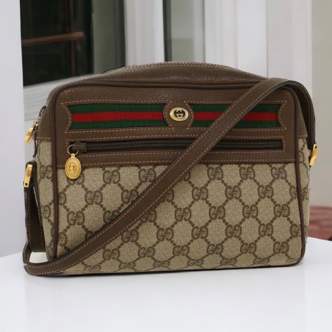 GUCCI Sherry Line Crossbody Bag