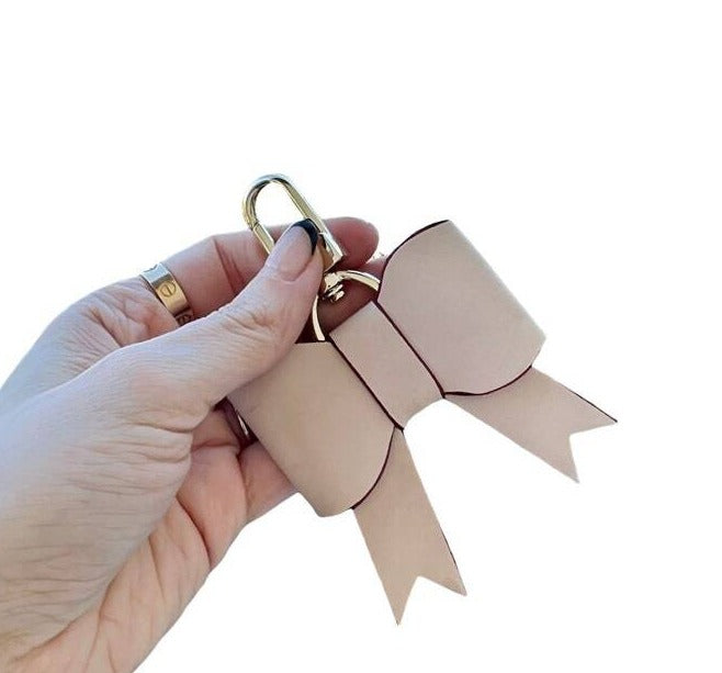 BOW BAG CHARM Natural