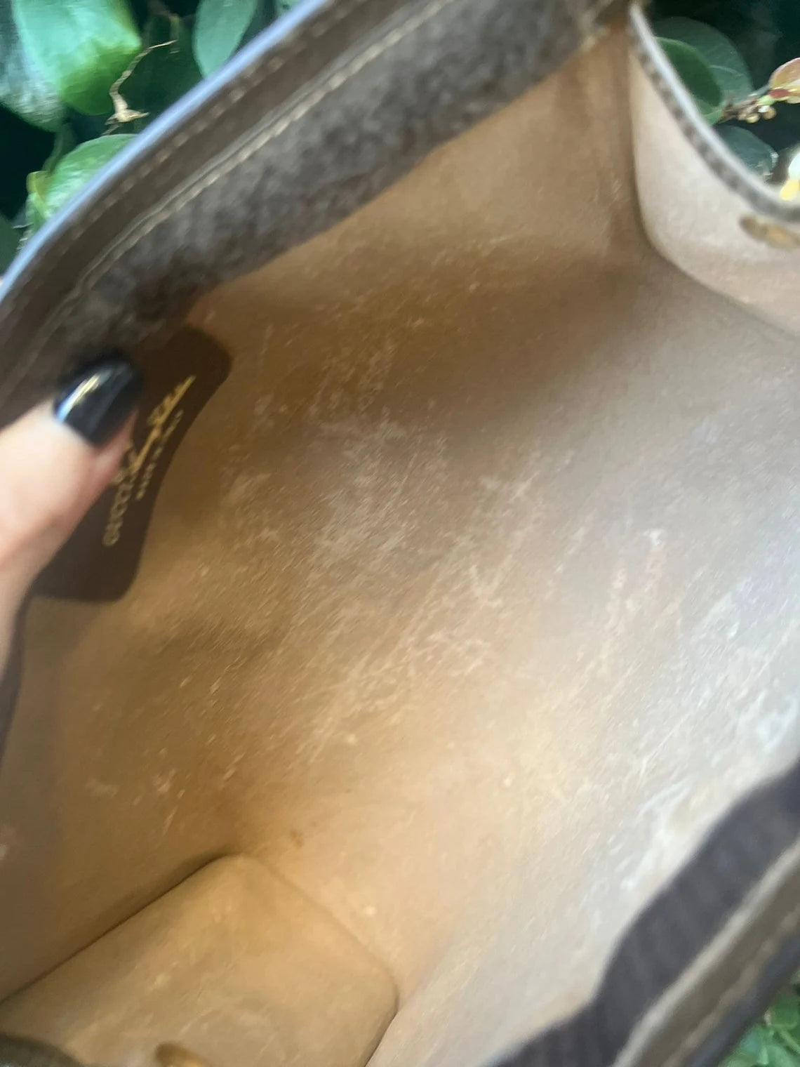 GUCCI CERTIFIED AUTHENTIC VINTAGE CLUTCH + Complimentary straps