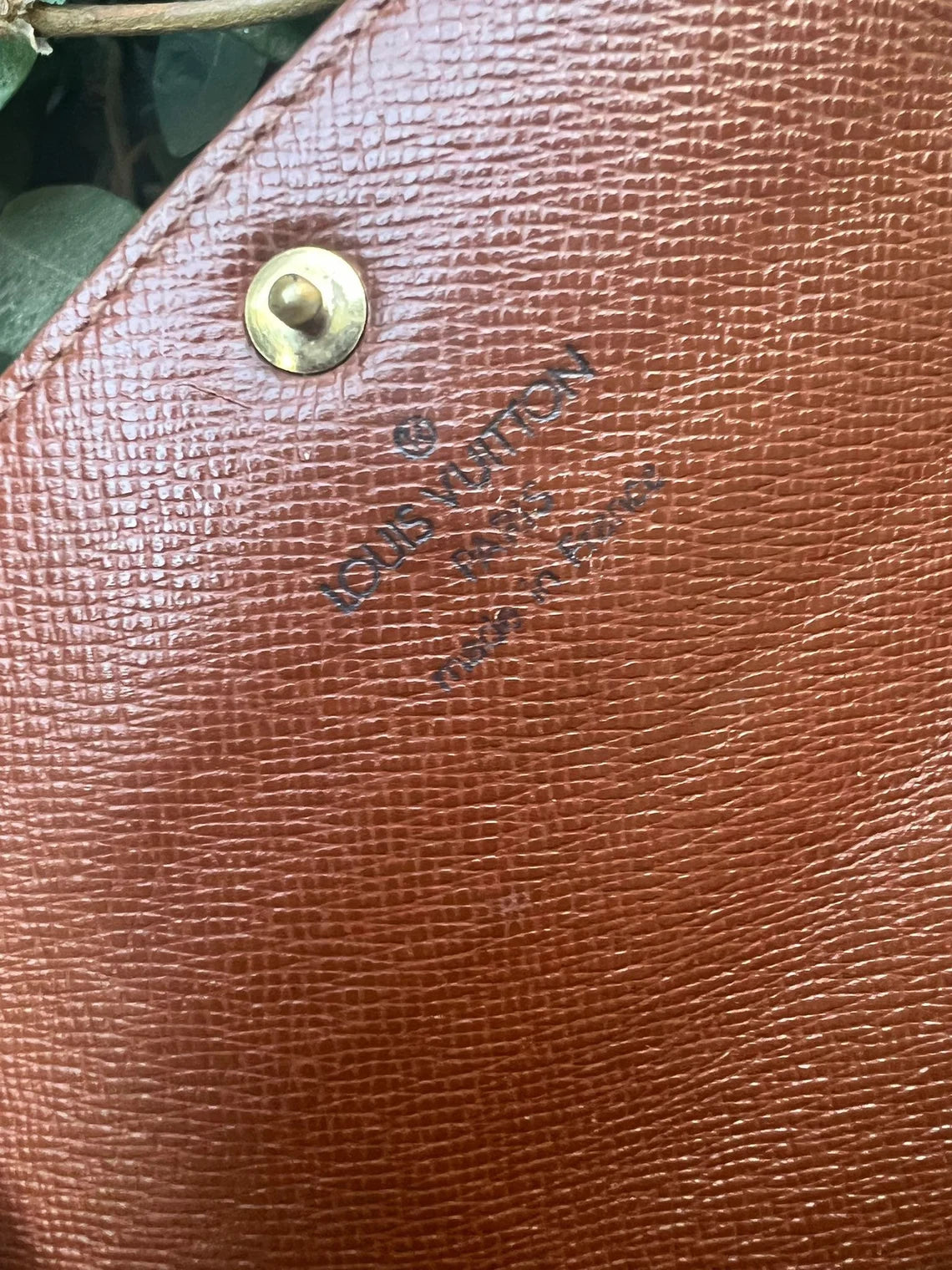 LOUIS VUITTON AUTHENTIC VINTAGE Monogram Wallet