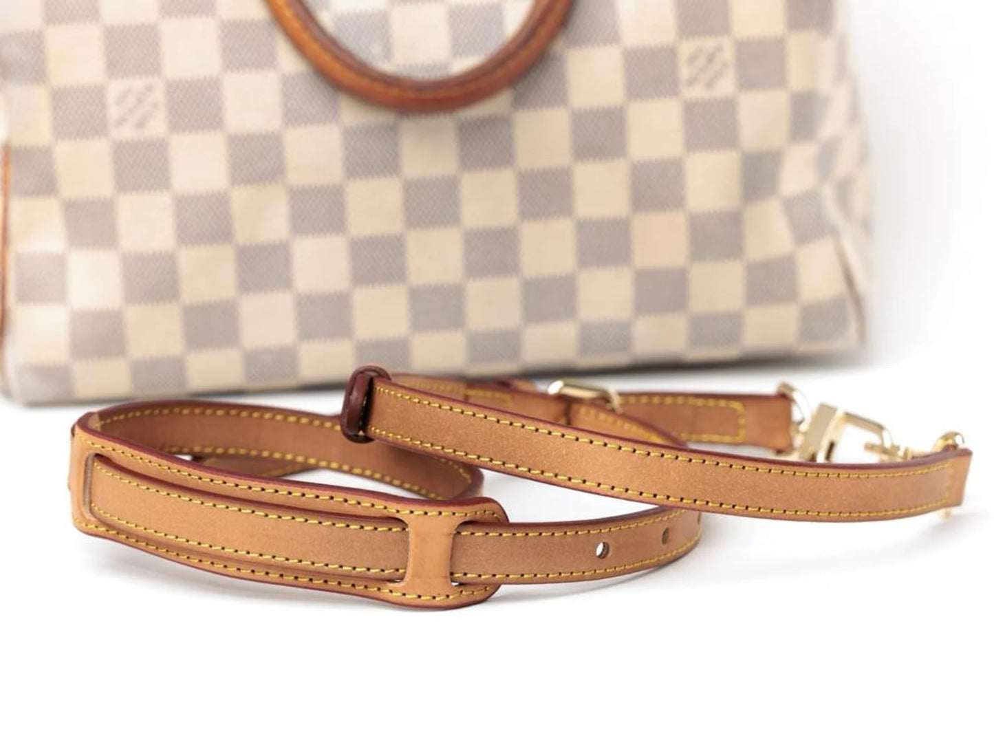 40-49” ADJUSTABLE CROSSBODY VACHETTA STRAP SHOULDER PAD