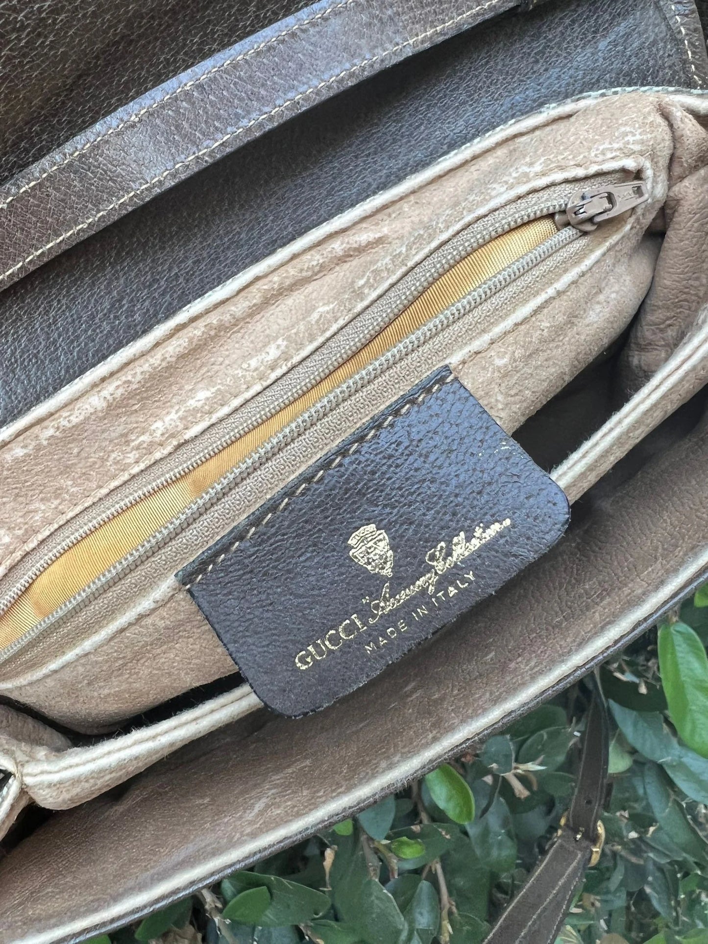 GUCCI CERTIFIED AUTHENTIC SHERRY LINE Crossbody Clutch
