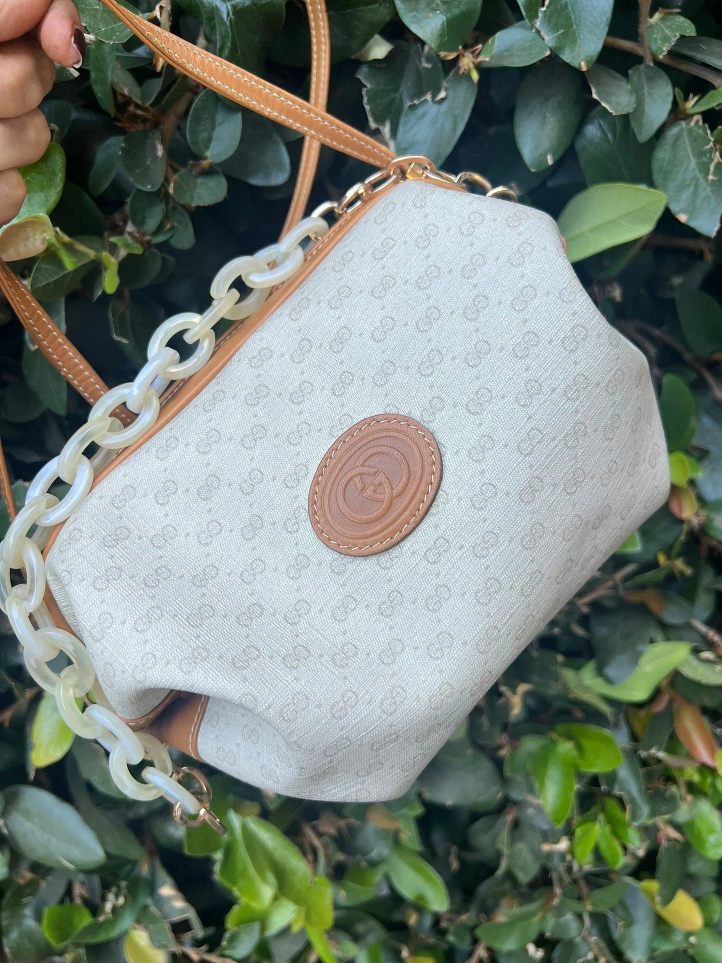 GUCCI CERTIFIED AUTHENTIC VINTAGE Crossbody Clutch - White Bag - GG