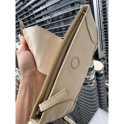 CHLOÉ Cream Leather Wristlet Clutch