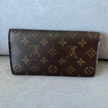 LOUIS VUITTON Monogram Sarah Wallet