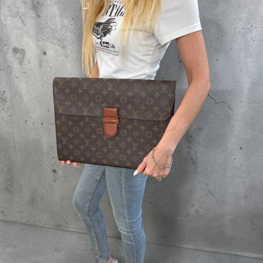 LOUIS VUITTON Monogram Portfolio Clutch