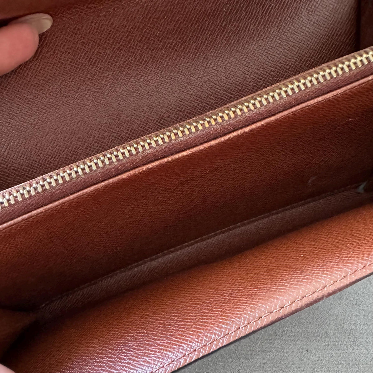LOUIS VUITTON Monogram Sarah Wallet