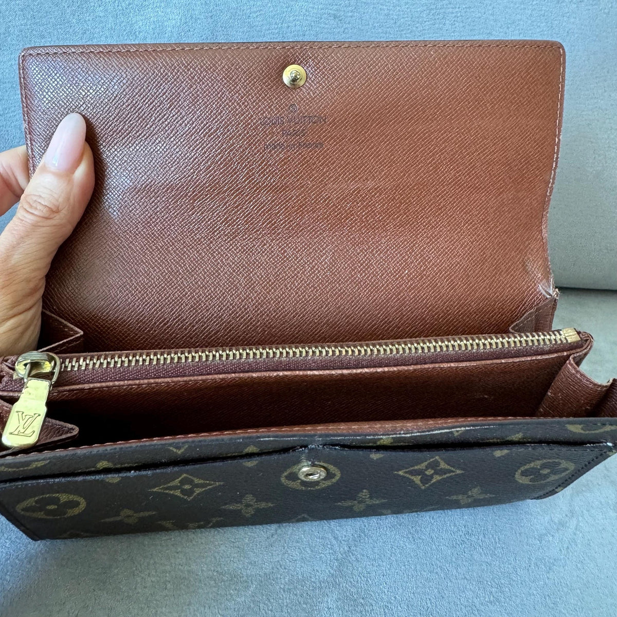 LOUIS VUITTON Monogram Sarah Wallet