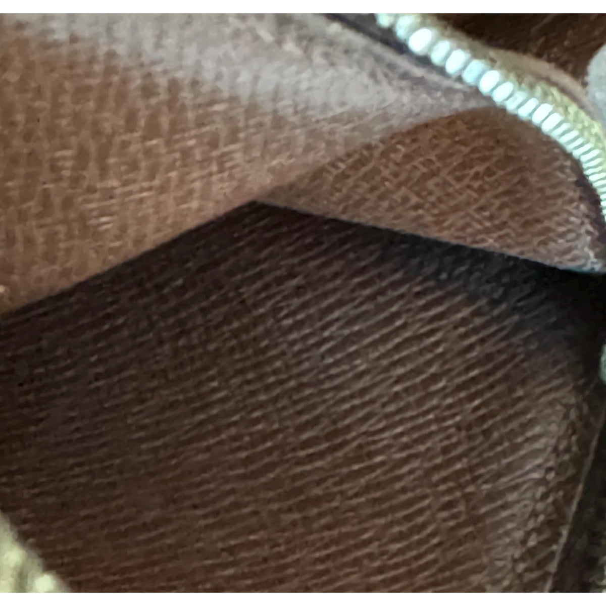 LOUIS VUITTON Monogram Sarah Wallet