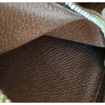 LOUIS VUITTON Monogram Sarah Wallet