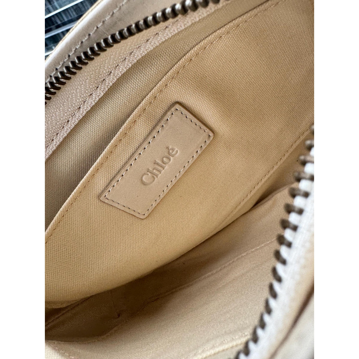 CHLOÉ Cream Leather Wristlet Clutch