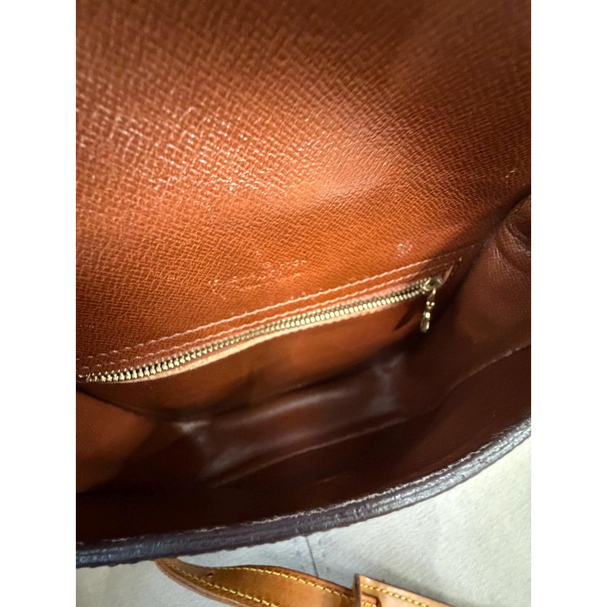Authentic Louis Vuitton 1980s Vintage Saint Cloud MM Brown Monogram Canvas Crossbody Bag