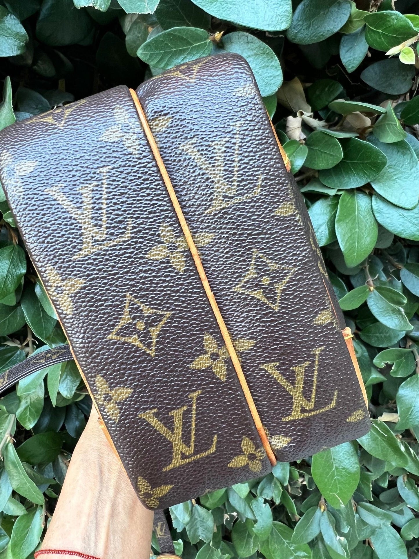 Authentic LOUIS VUITTON Vintage Monogram Canvas Amazone Shoulder Bag - AR1021