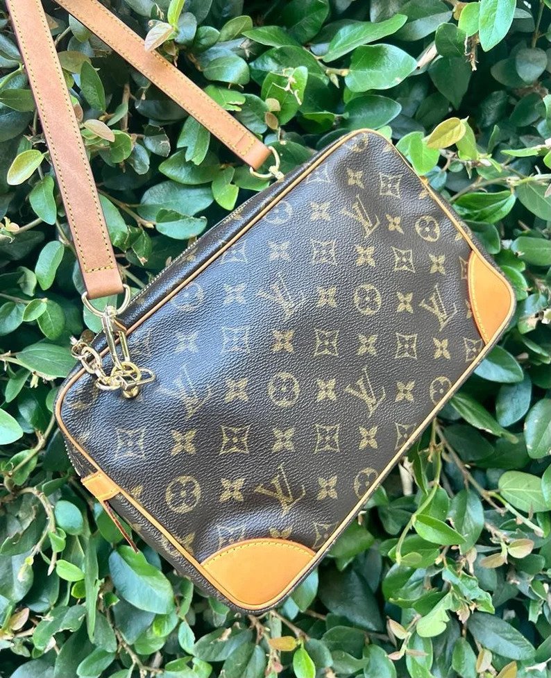 ❌❌SOLD💥Louis Vuitton Compiegne 28 Shoulder Bag