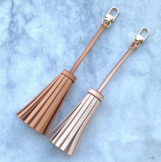 Vachetta Leather Long Tassel Bag Charm- Natural Vachetta or Tanning Honey Patina - For Pochette - Clutch- Hand Bag / Tassel- Charm