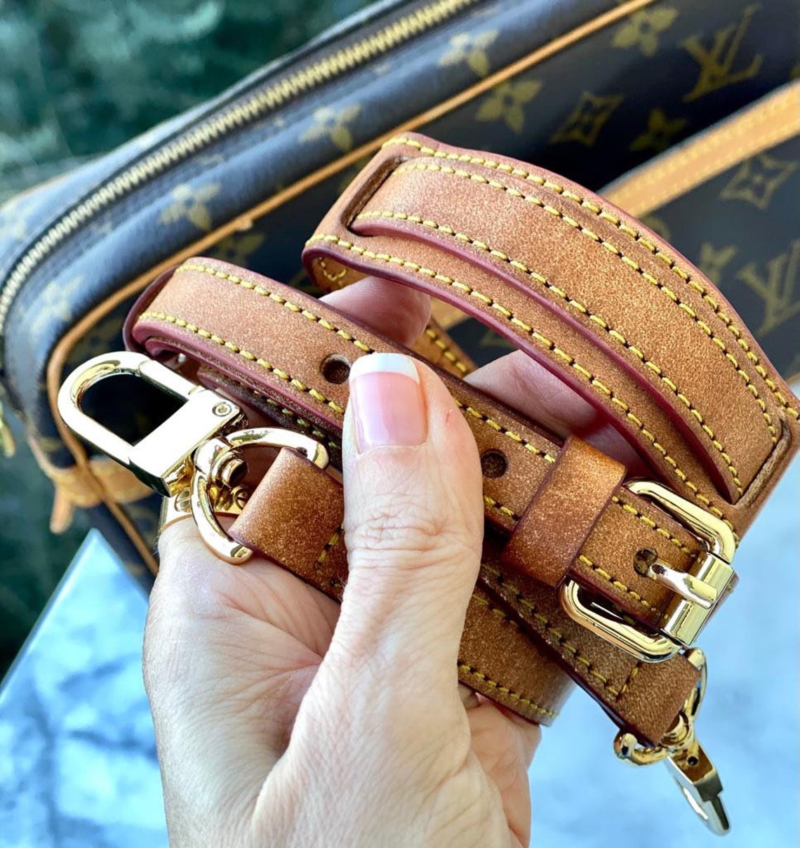 Vachetta Leather Adjustable Crossbody - Shoulder Pad option / Vegetable Leather - Honey Tanning Handmade Patina - Strap for GM Vintage Bags - Sexy Little Vintage