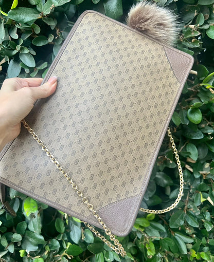 GUCCI CERTIFIED AUTHENTIC VINTAGE CLUTCH + Complimentary straps