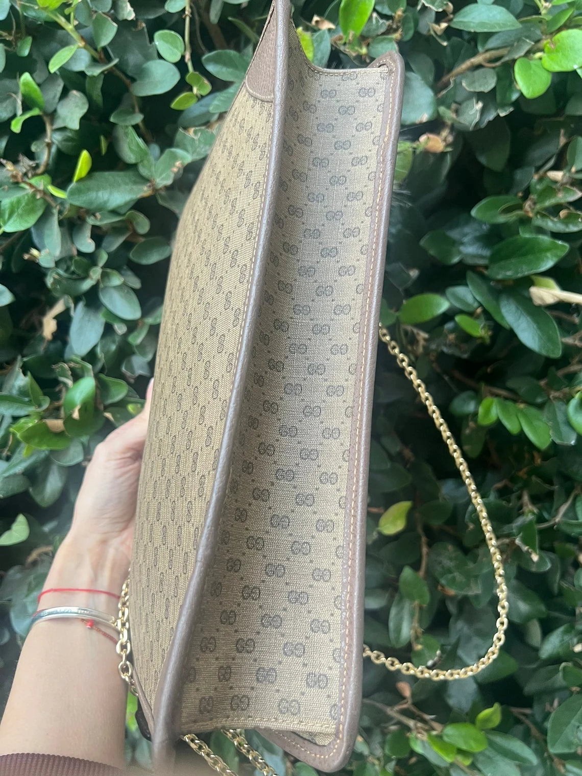 GUCCI CERTIFIED AUTHENTIC VINTAGE CLUTCH + Complimentary straps