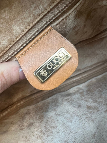 GUCCI VINTAGE CLUTCH + Complimentary Straps