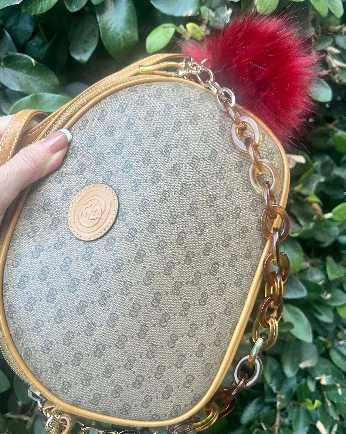 GUCCI VINTAGE CLUTCH + Complimentary Straps